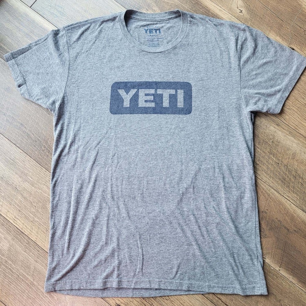YETI Mens Large Heather Gray Graphic Logo Short Sleeve Crew Neck T-Shirt